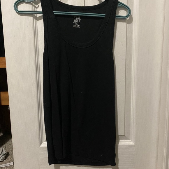 Women’s tops - Picture 2 of 9